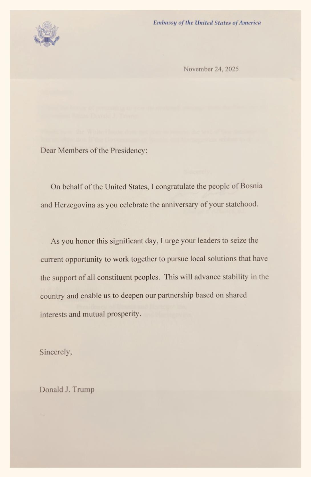 trumpova poruka 