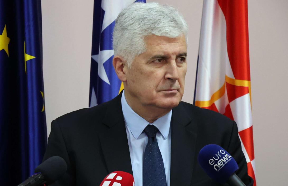 čpović