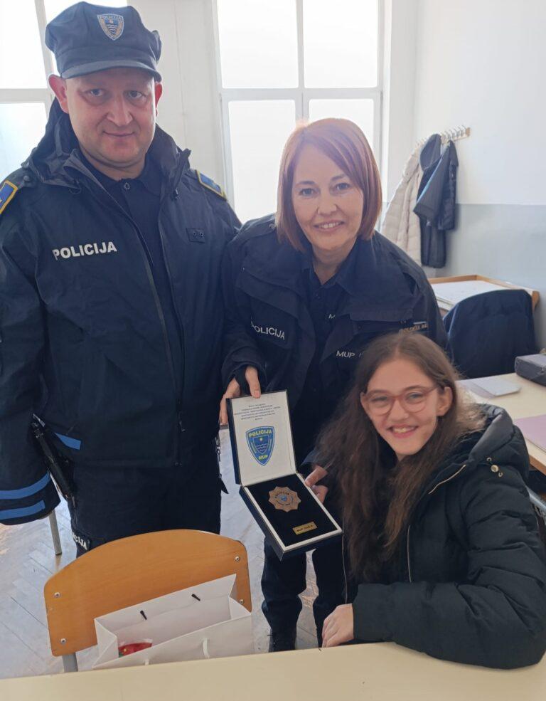 POLICIJA