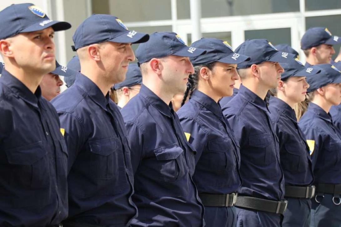 Policija