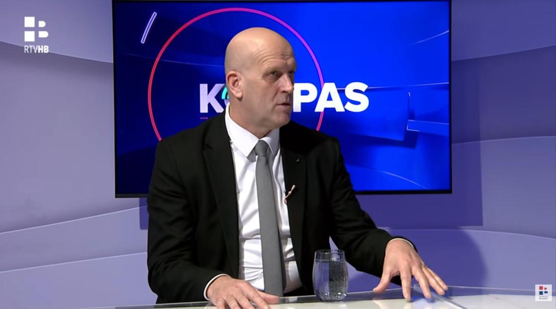 Kompas - Ivica Kukavica.jpg