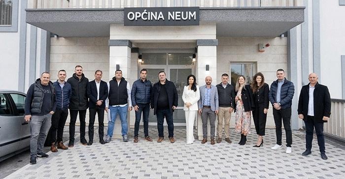 neum