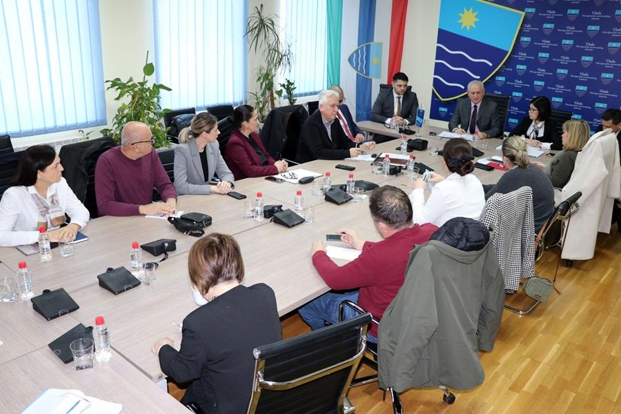 vlada hnz sastanak