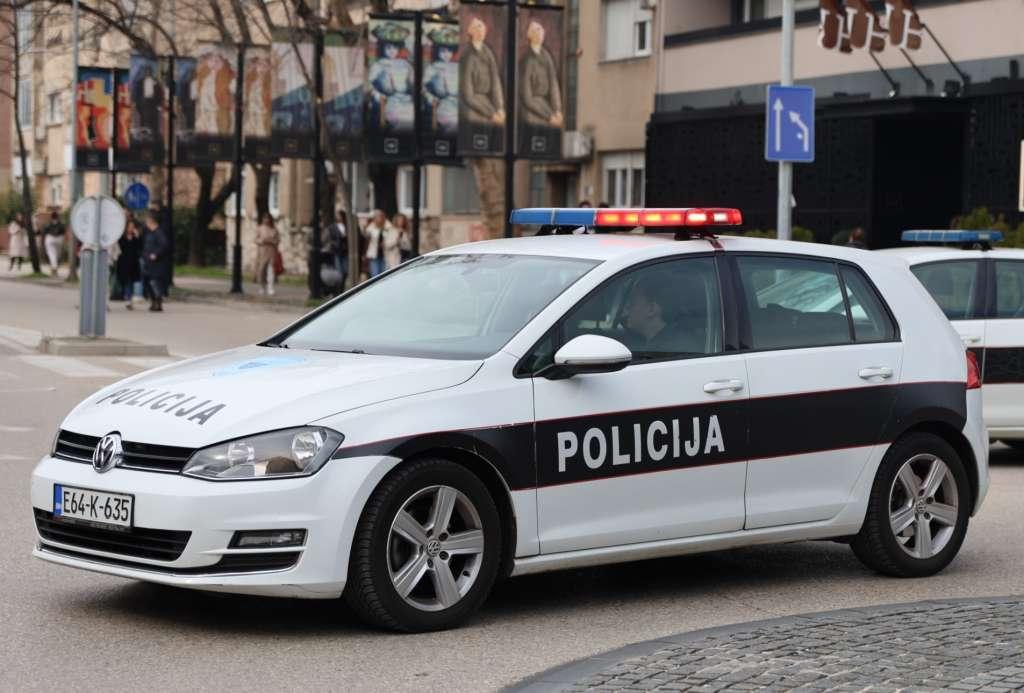policija