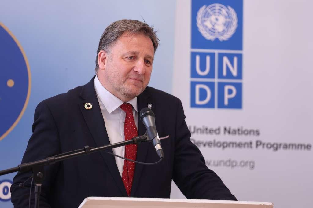  Renaud Meyer