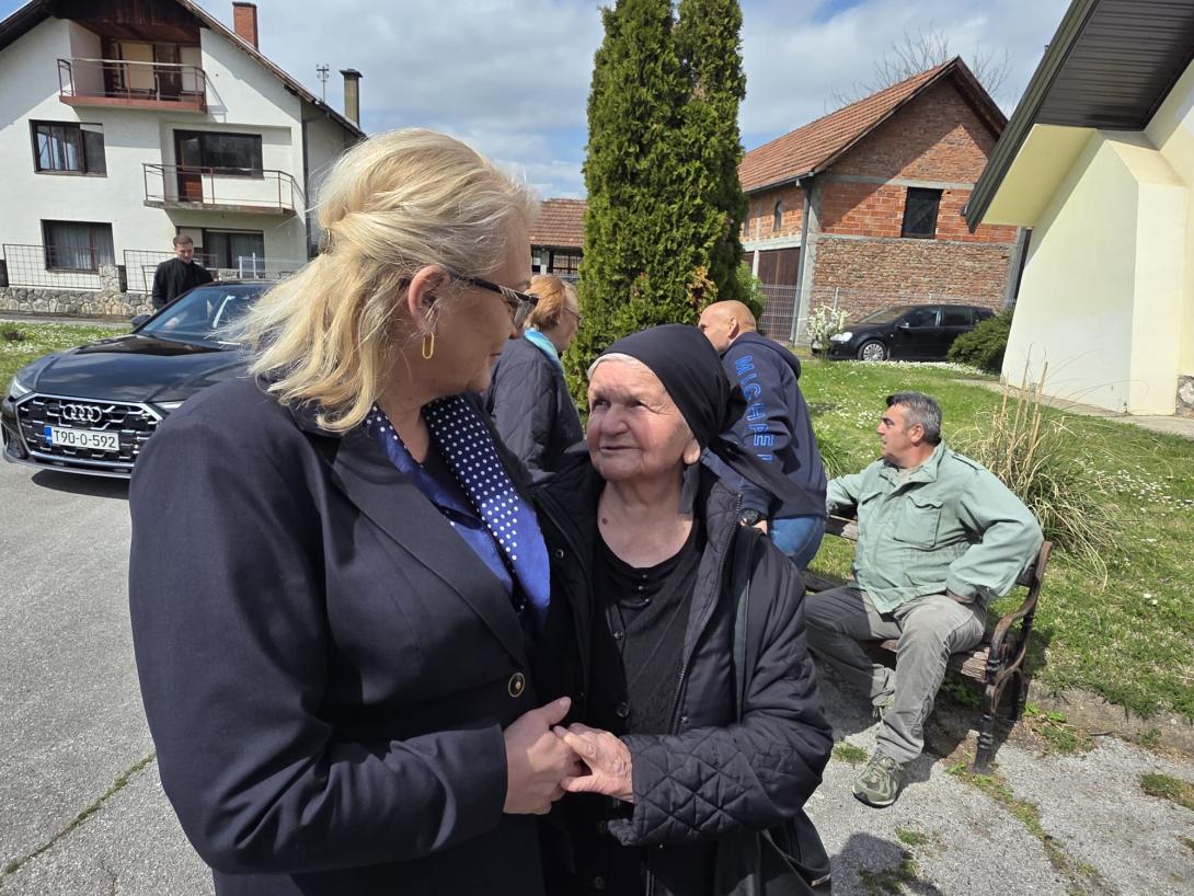 Bradara u Garevcu na 34. obljetnici 105. brigade HVO-a2.jpg