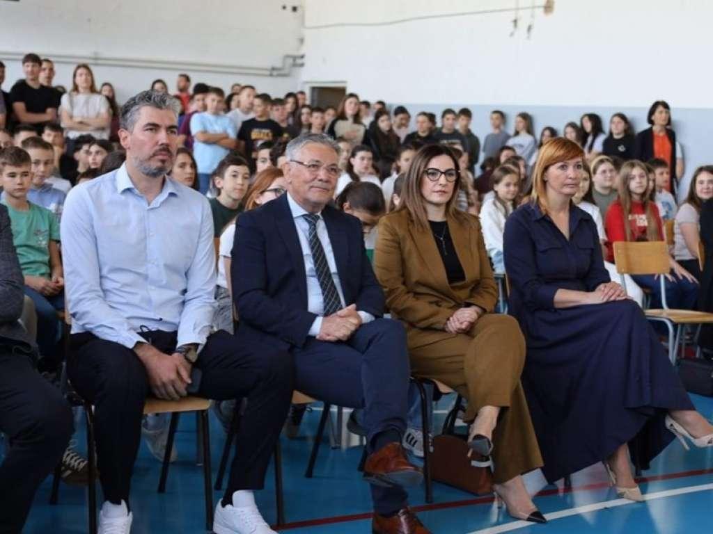 jjn