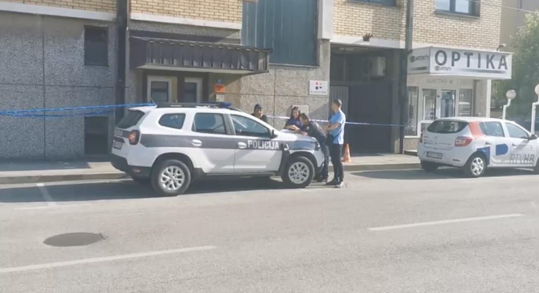 ispred prostorija RTV Herceg-Bosne u Kiseljaku