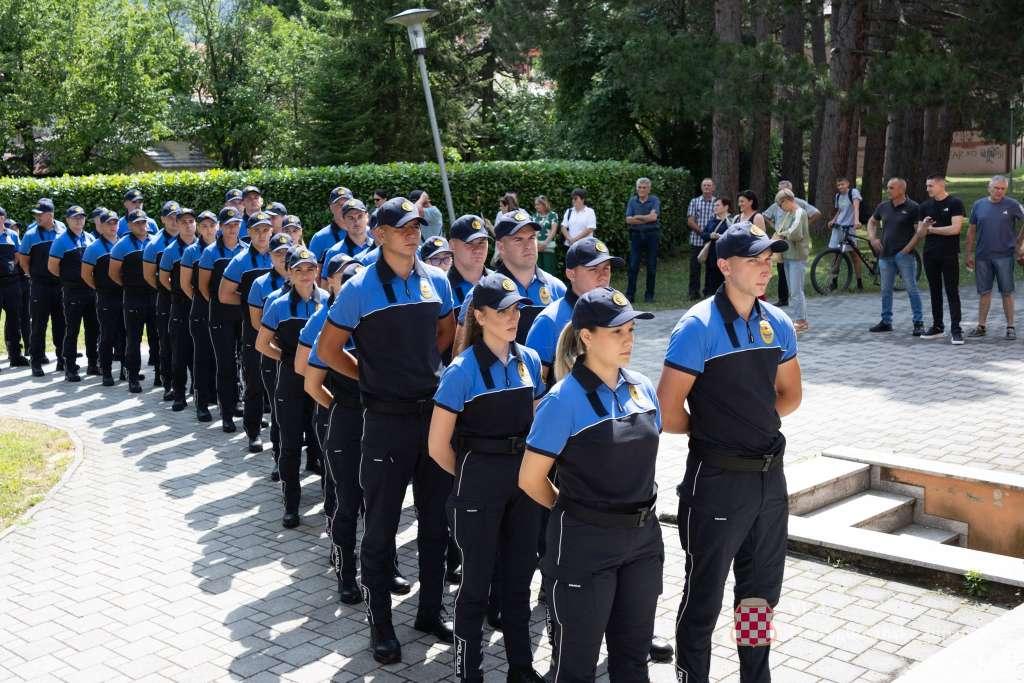 Prisegu položila 62 nova policijska službenika MUP-a HBŽ