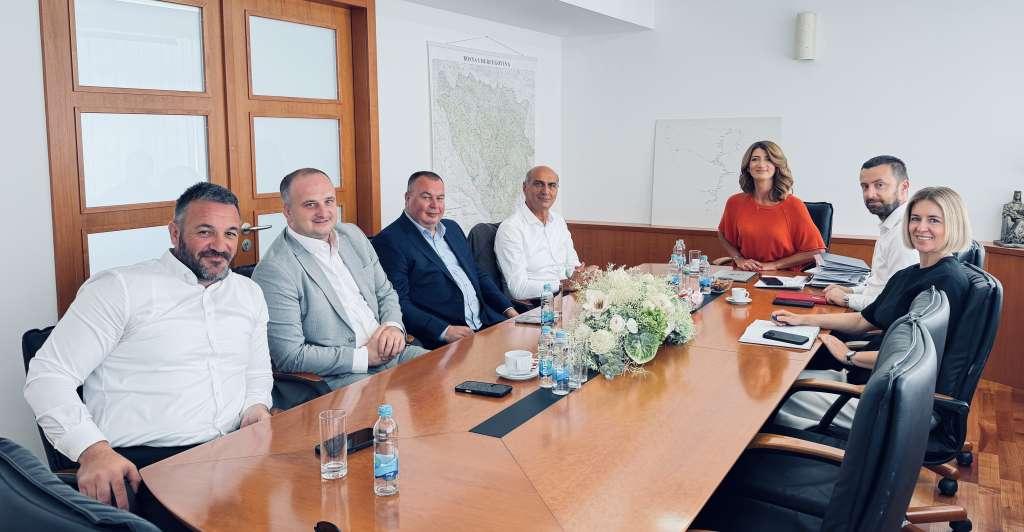 Sastanak ministrice Katić i JP Ceste FBiH – o projektima modernizacije magistralnih cesta