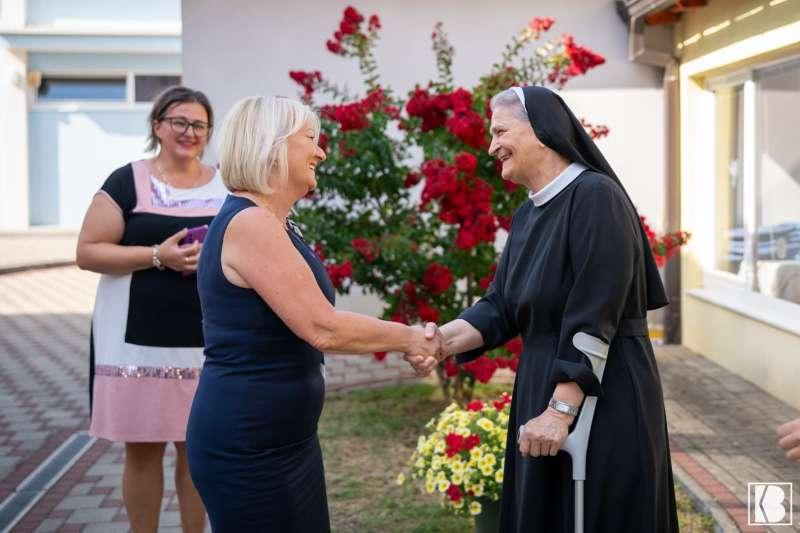 Borjana Krišto posjetila Sigurnu kuću 'Majka Krispina' u Međugorju